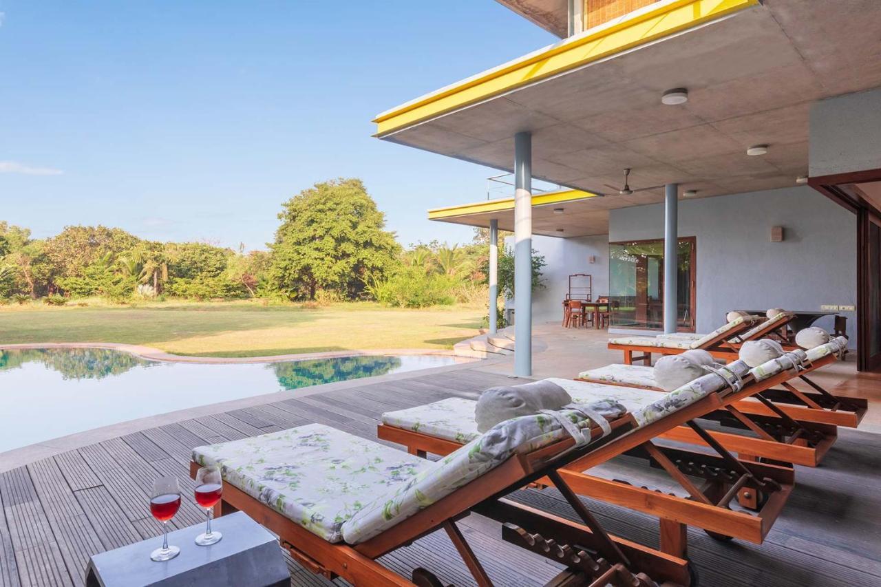 Jay House By Stayvista - Leisure Oasis With Pool, Snooker, Table Tennis & Foosball Fun Alībāg Extérieur photo