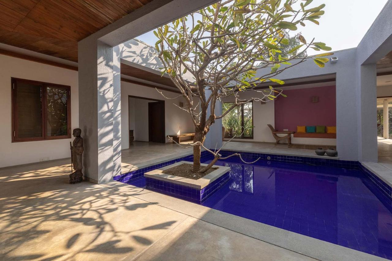 Jay House By Stayvista - Leisure Oasis With Pool, Snooker, Table Tennis & Foosball Fun Alībāg Extérieur photo