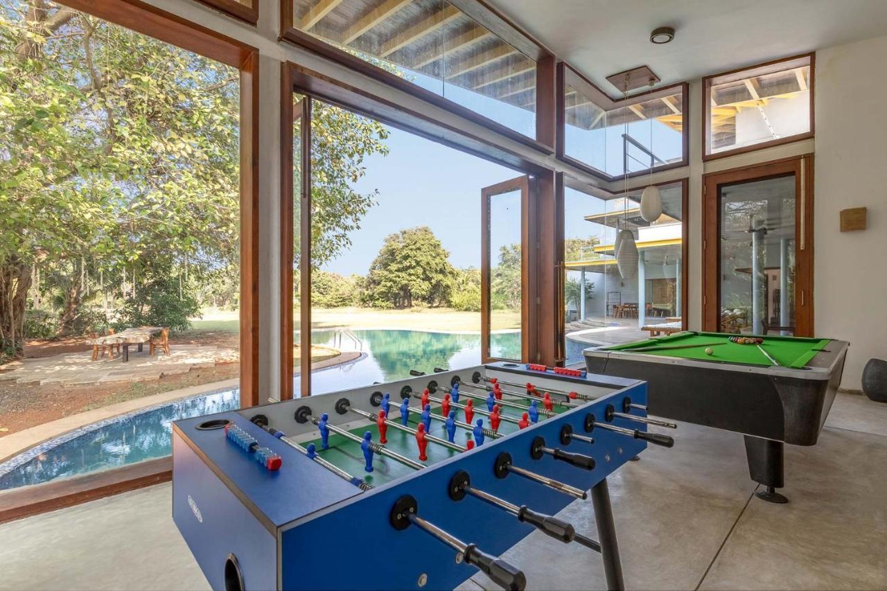 Jay House By Stayvista - Leisure Oasis With Pool, Snooker, Table Tennis & Foosball Fun Alībāg Extérieur photo