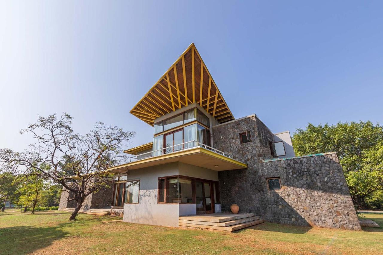Jay House By Stayvista - Leisure Oasis With Pool, Snooker, Table Tennis & Foosball Fun Alībāg Extérieur photo