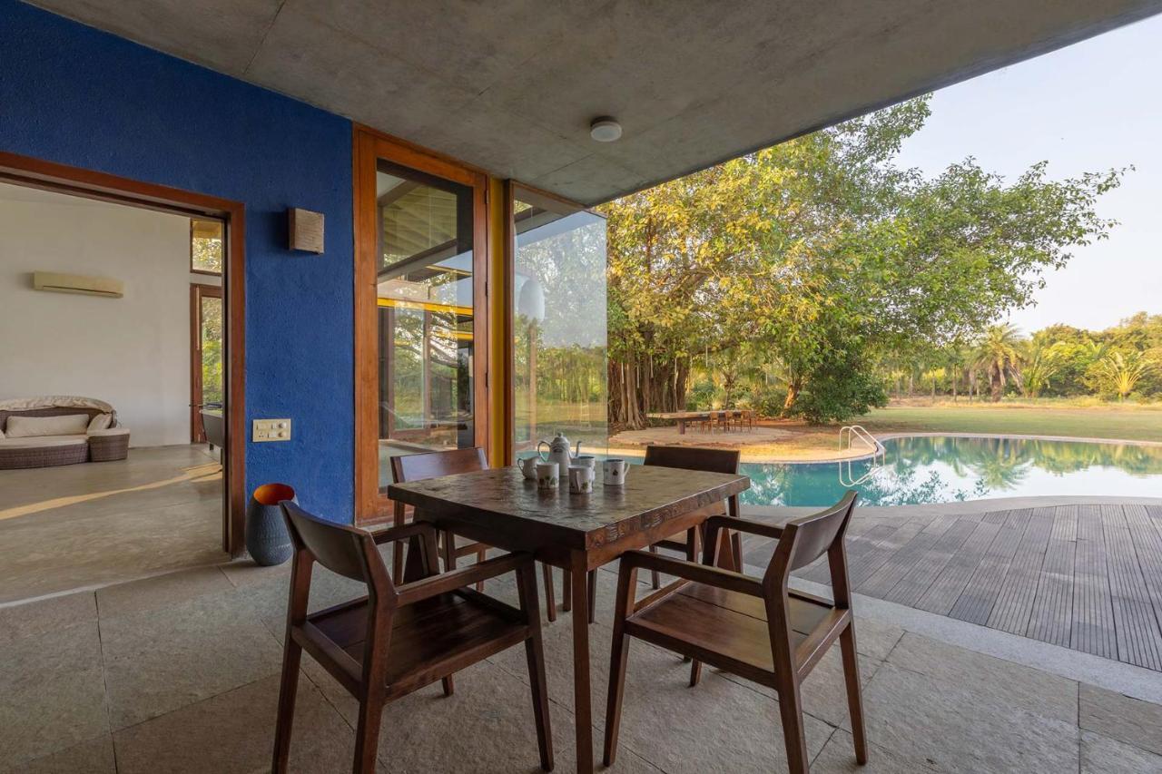 Jay House By Stayvista - Leisure Oasis With Pool, Snooker, Table Tennis & Foosball Fun Alībāg Extérieur photo
